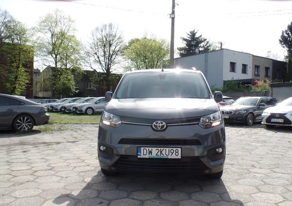 Toyota Proace City Verso cena 86900 przebieg: 193913, rok produkcji 2020 z Sompolno małe 301